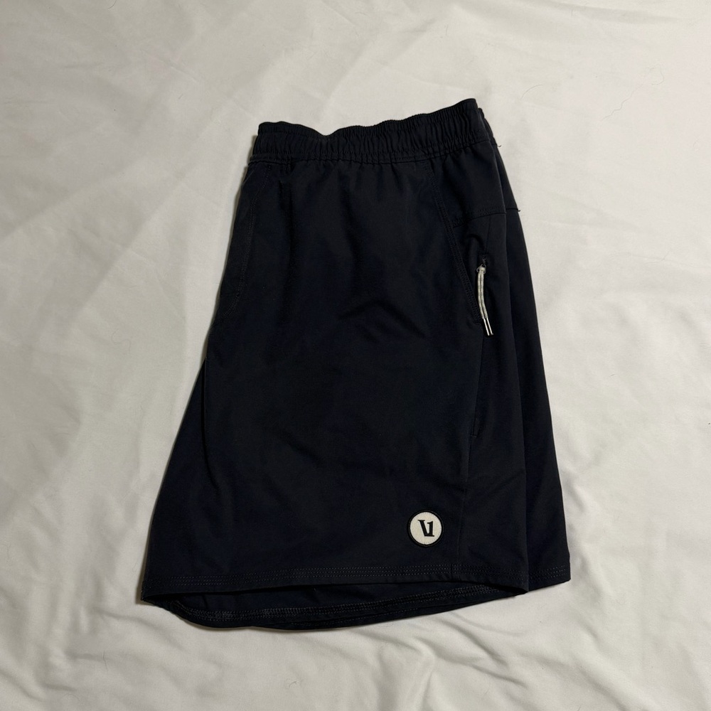 Vuori Maverick Volley Shorts L Black